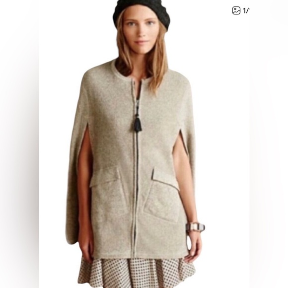 Anthropologie Capelet size Tan Grey Gray Whimbrel Knit Cape